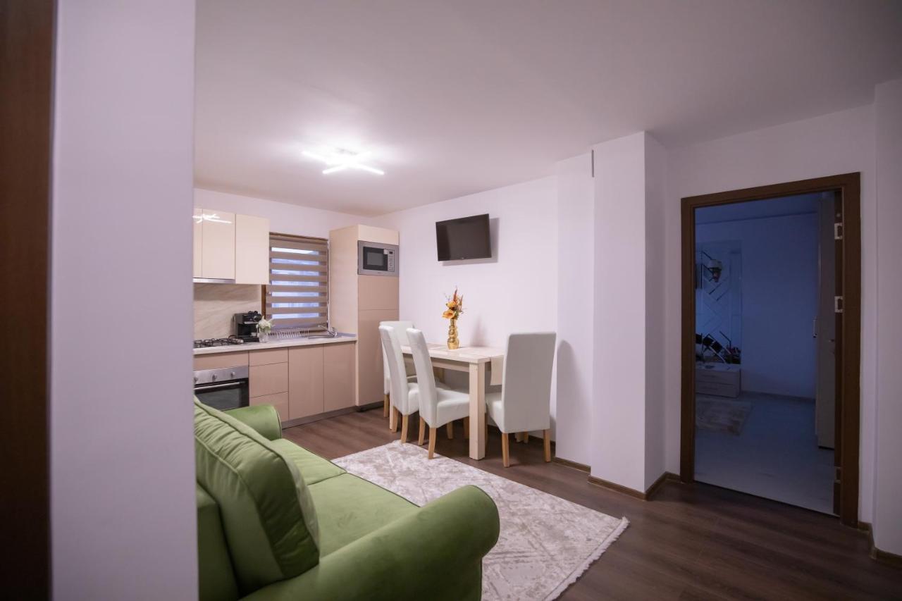 Apartament Gold Tirgu Ocna Bagian luar foto
