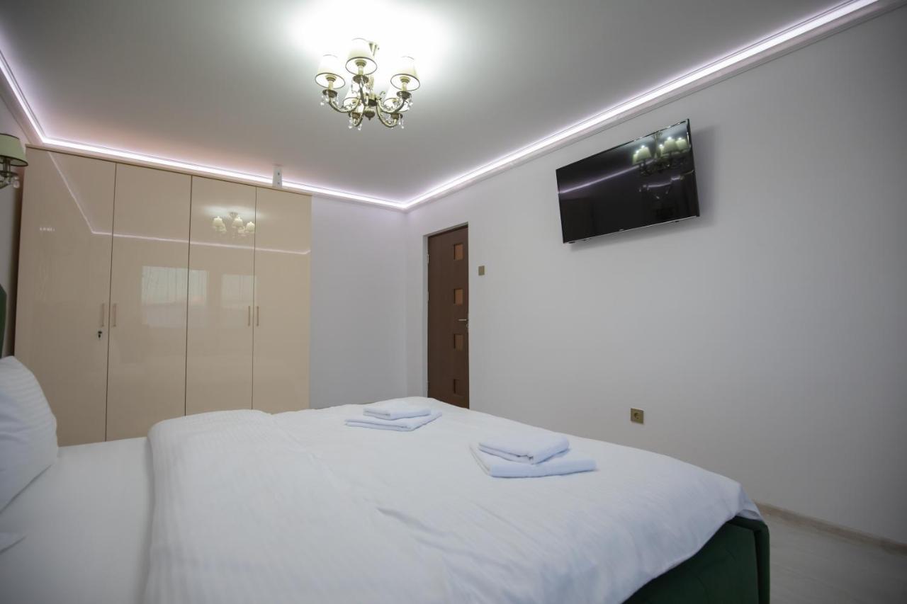 Apartament Gold Tirgu Ocna Bagian luar foto